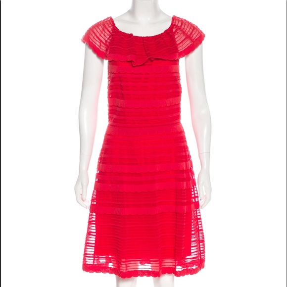 M by Missoni Dresses & Skirts - M by Missoni Scallop Crochet-knit Dress Size 40